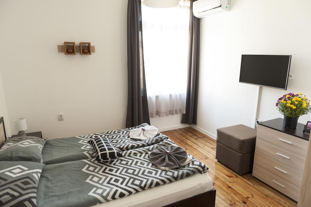 Graf Ignatiev - 3BR APART Sofia Exterior foto